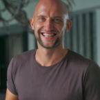 Антон Антонов